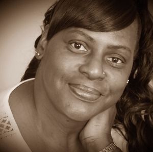 Meet your Posher, Linette